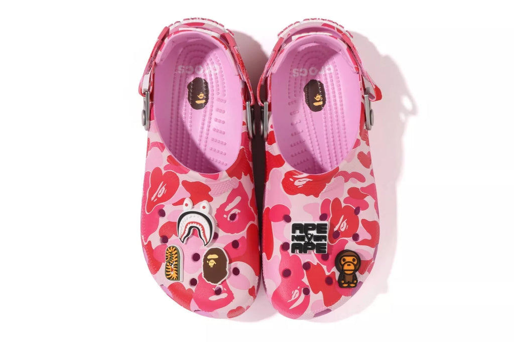 A BATHING APE®︎ × Crocs Clog Abc Camo Pink