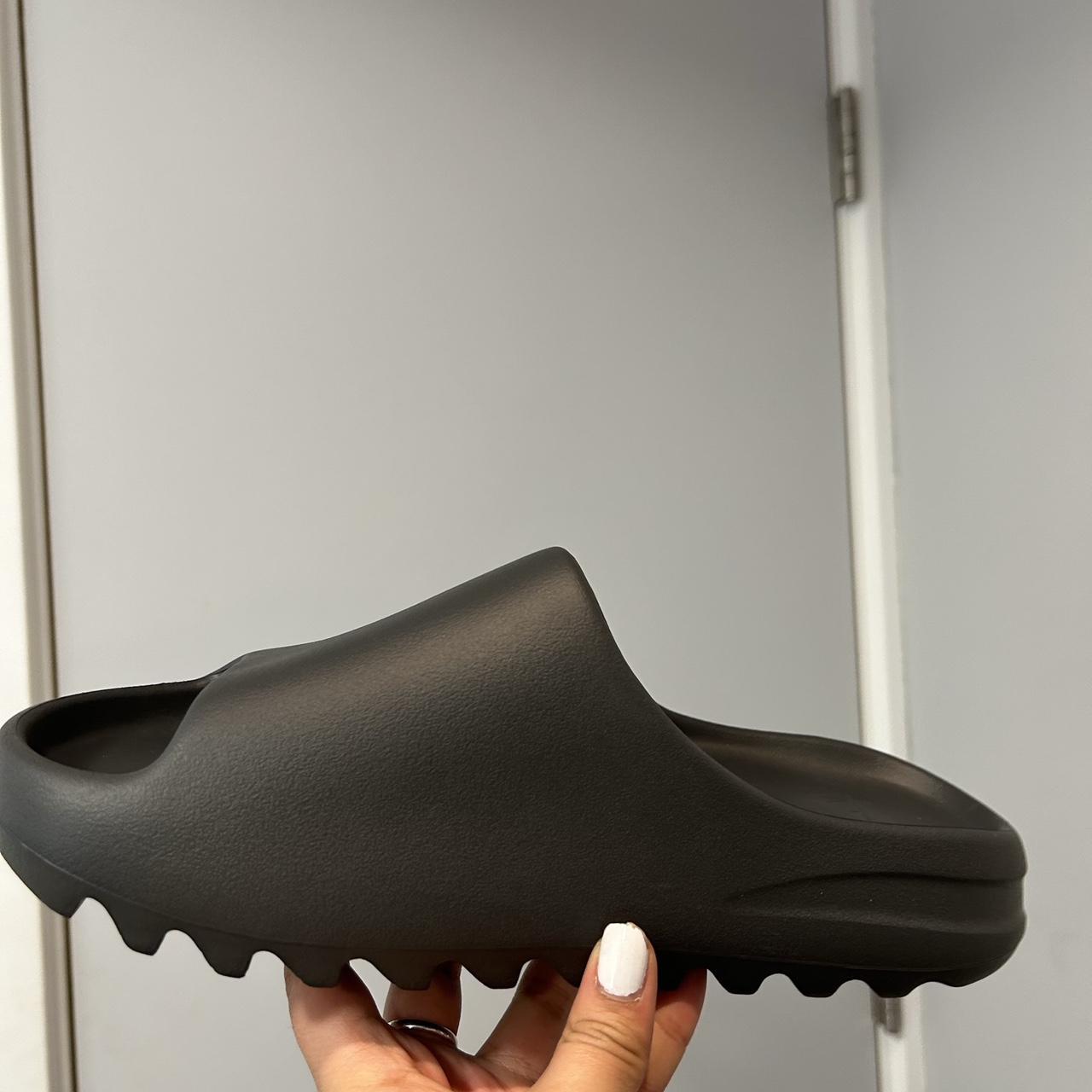 Yeezy Men's Black Slides