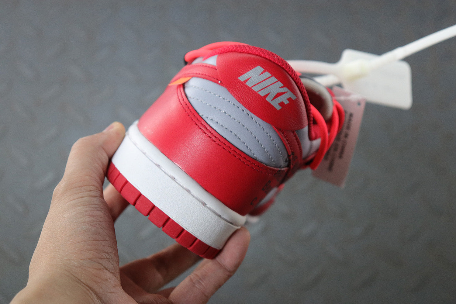 Nike Dunk Low Off-White University Red